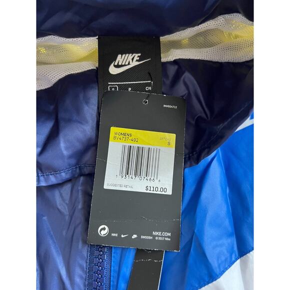 Nike Women's Sportswear Multicolor Plaid Woven Jacket BV4737 492 Size S NWT - Picture 3 of 8